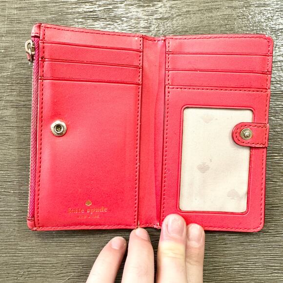 Kate Spade Leighton Small Slim Bifold Wallet Bright Pink Card Holder Zipper - Picture 3 of 3